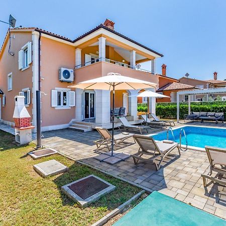 Villas Lotus With Pool And Jacuzzi Pula Exterior foto