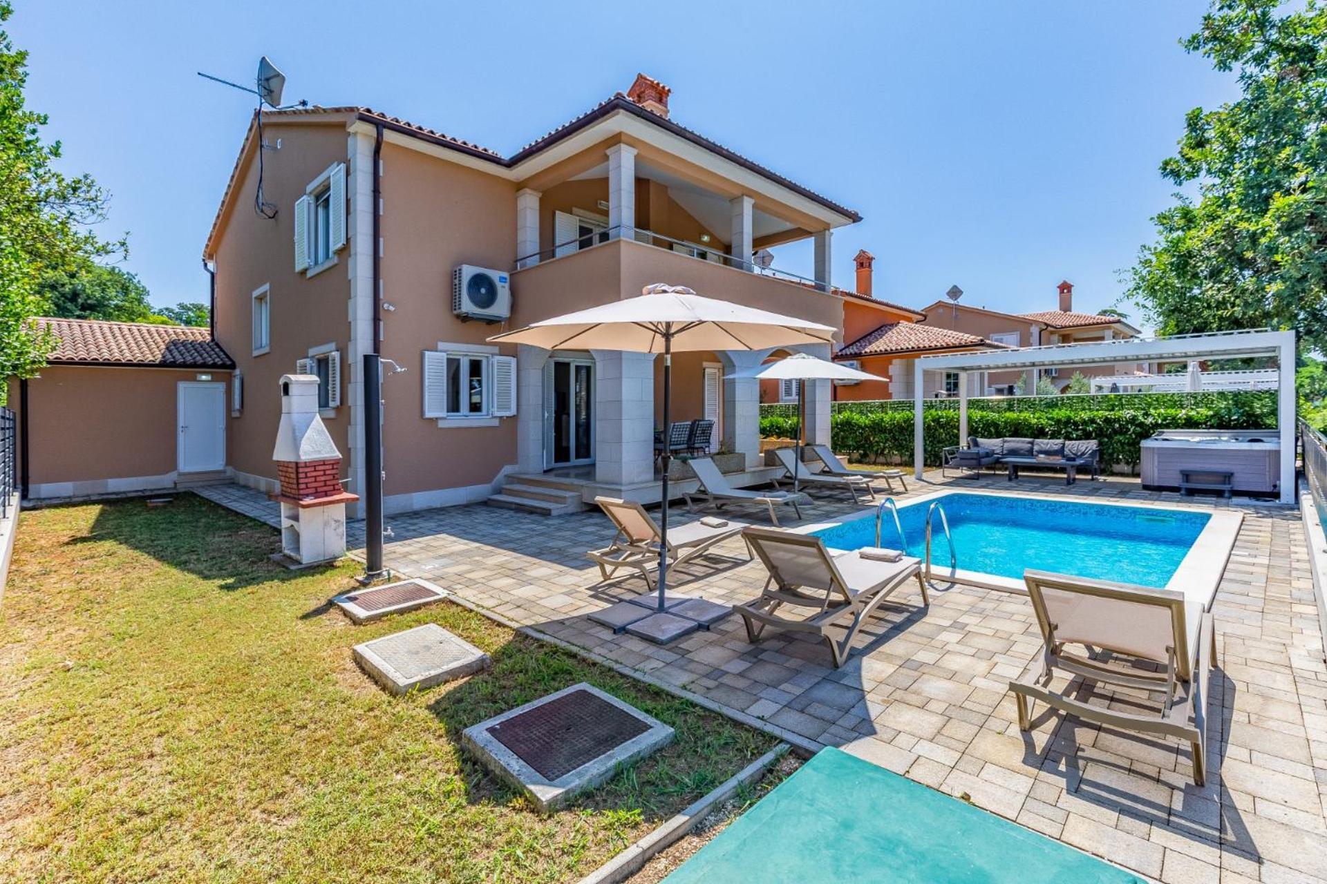 Villas Lotus With Pool And Jacuzzi Pula Exterior foto